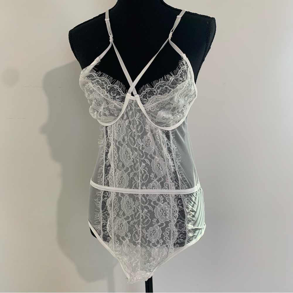 Women’s lace bodysuit lingerie - Picture 1 of 5